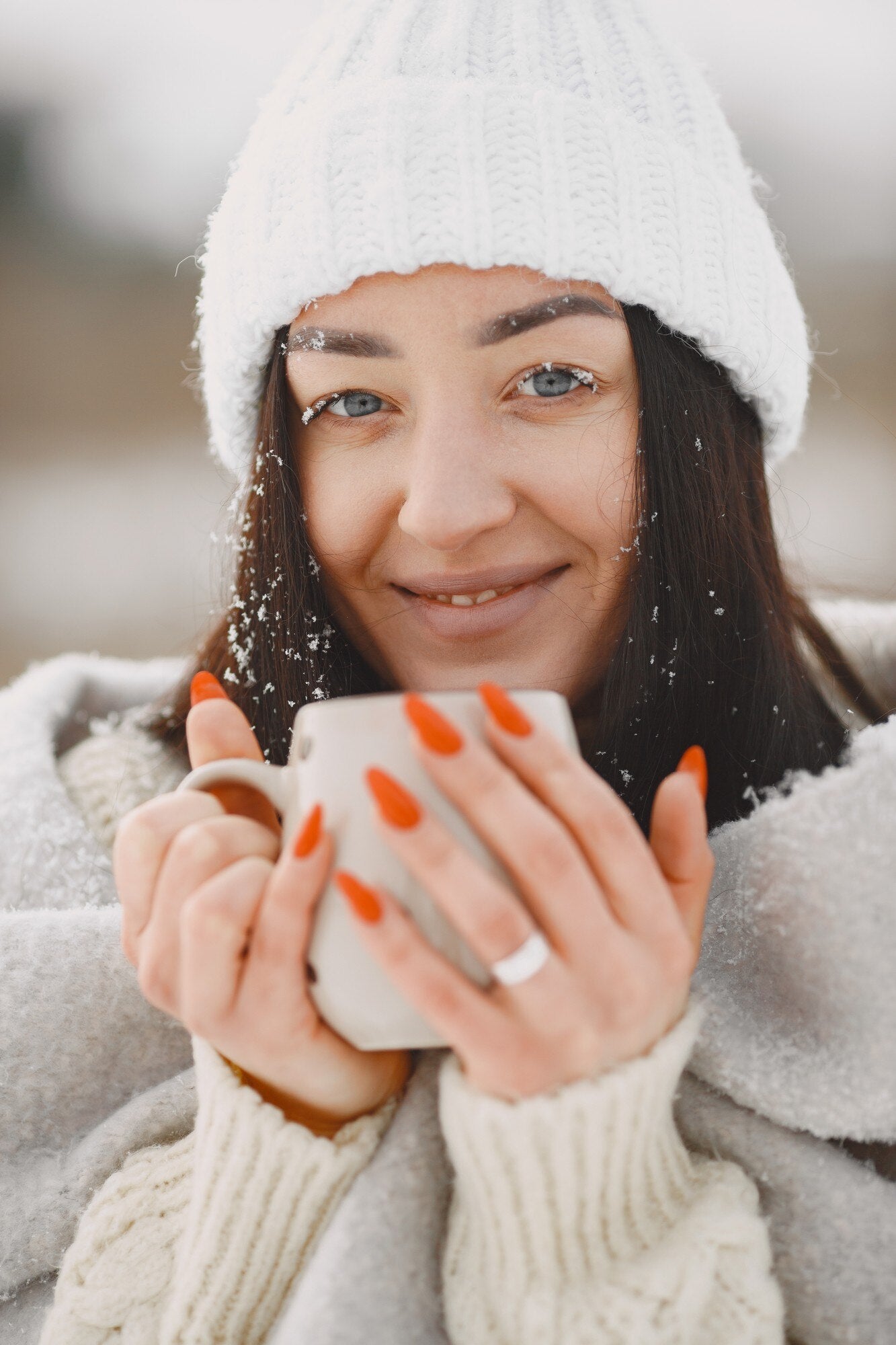 Comment Prendre Soin de Vos Cils en Hiver : Froid, Neige et Sérum de Croissance